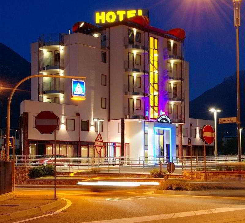Hotel Sporting Trento Exterior foto